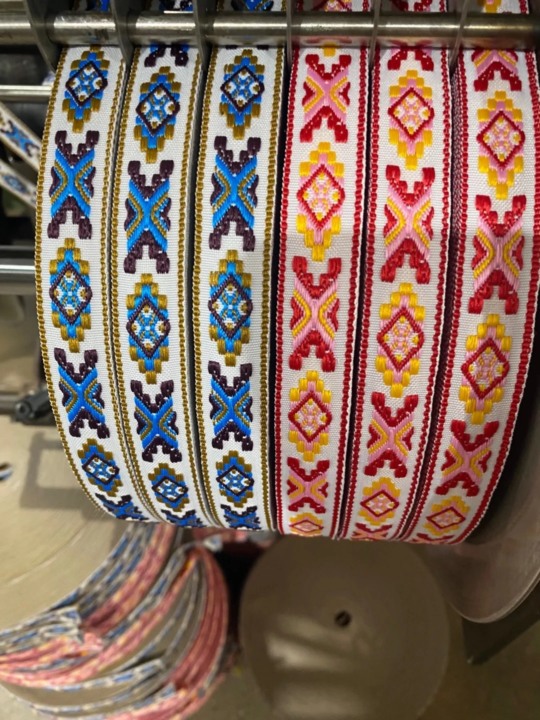 HOT 5 Yards 2CM Vintage Ethnic Jacquard Embroidery Ribbon Boho Lace Trim DIY Clothes Bag Accessories Custom