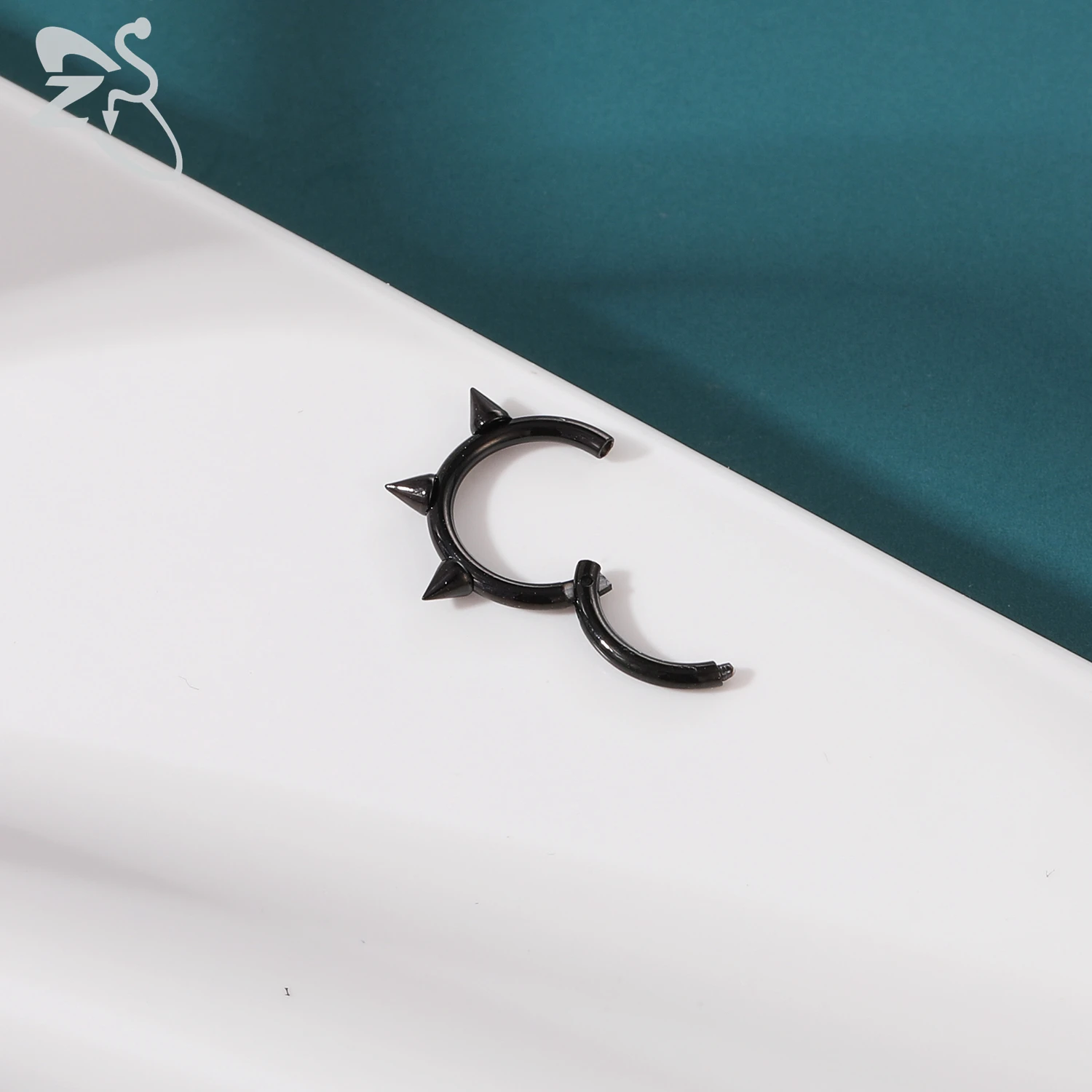 ZS 1 Piece Black Color 316L Stainless Steel Nose Ring For Women Men 8MM Punk Moon Spike Ear Helix Septum Tragus Piercing Jewelry