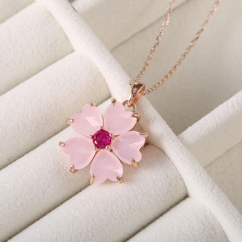 Huitan Fancy Flower Necklace Women Temperament Sweet Chain Neck Female Party Accessories Anniversary Love Gift Fashion Jewelry