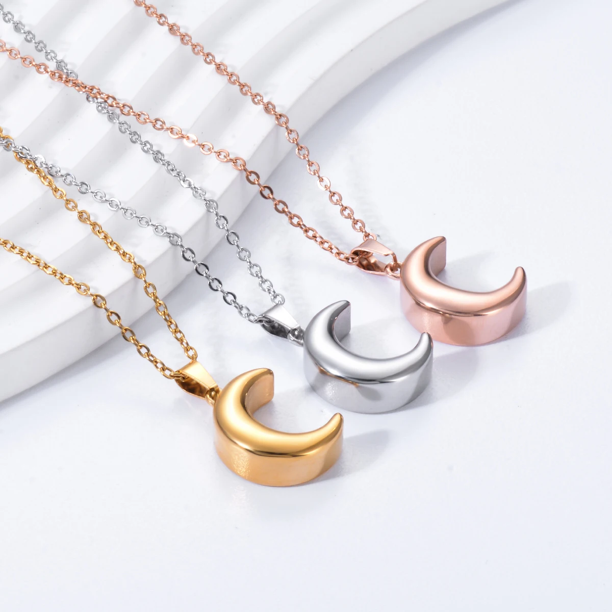 Smooth Moon Urn Necklaces Hold Human Pet Ashes Stainless Steel Memorial Pendent for Women Men Cremation Jewelry