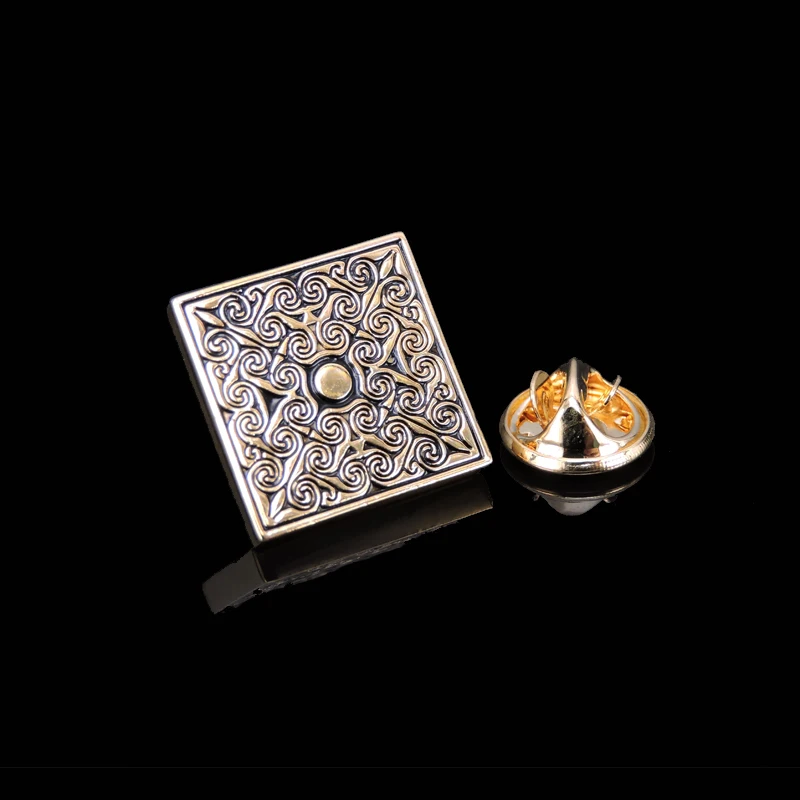 Fashion Brooch Golden Anchor Crown Saxophone Music Wing Horn Stars Golf For Men's Suit Collar Lapel Brooches Pin Party Jewelry