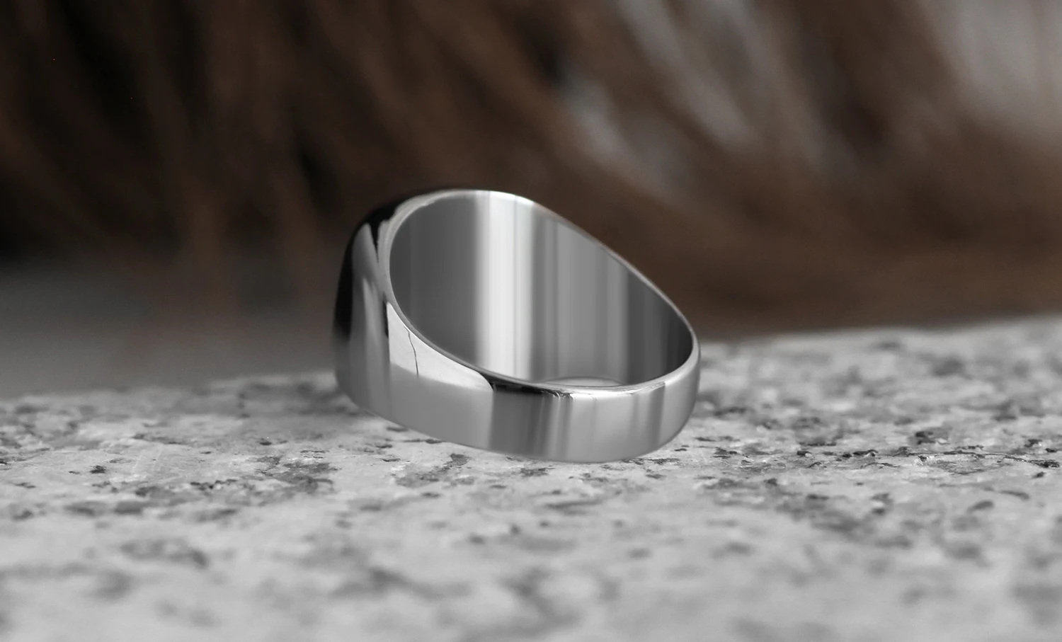 Men's Ring Punk Rock Smooth 316L Stainless Steel Signet Ring For Men Hip Hop Party Jewelry Wholesale Male Wedding Anel OSR491
