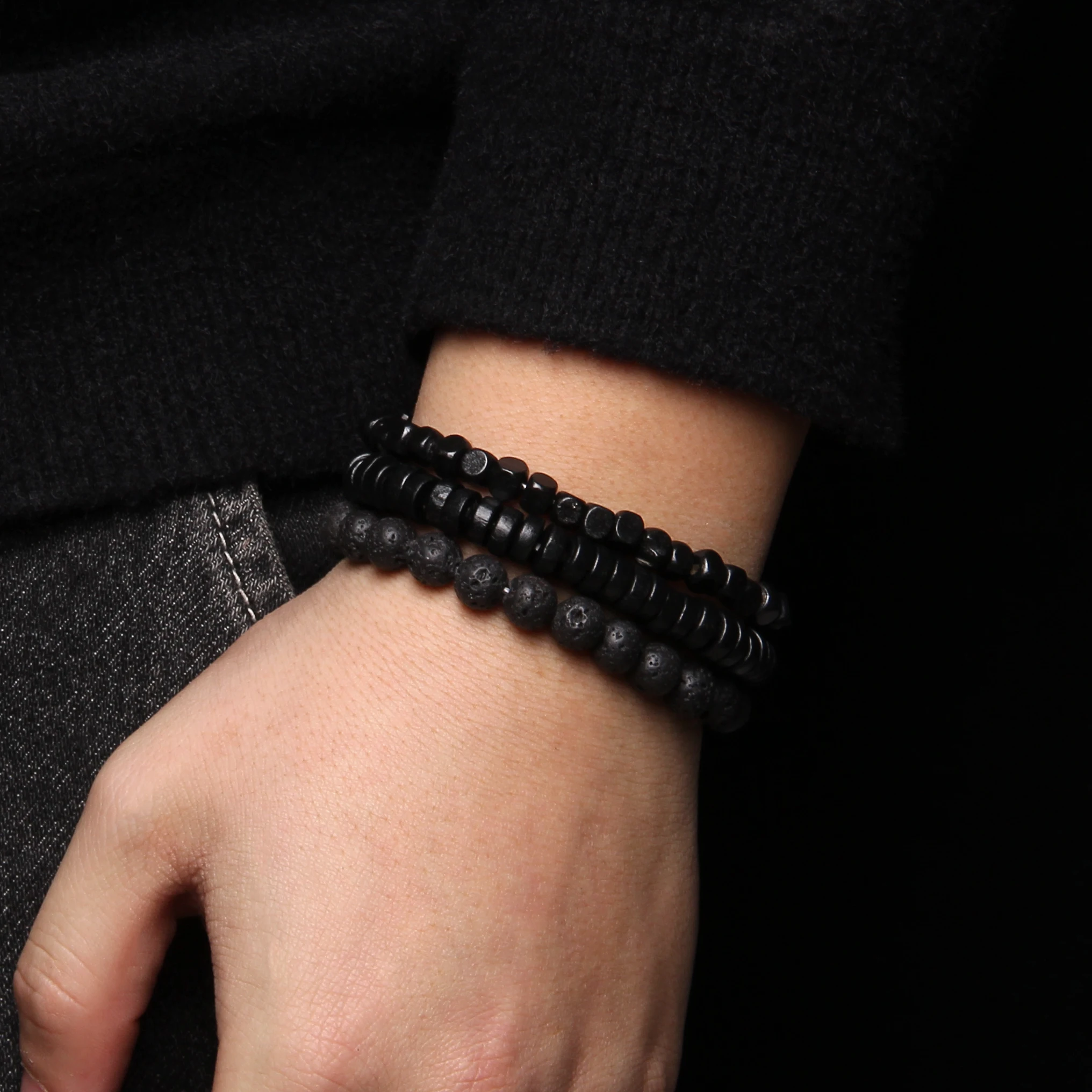 Fashion Natural Stone Beads Men Bracelet Multilayer Black Lava Onyx Beads Charm Punk Bracelet Bangles Women Jewelry Couples Gift