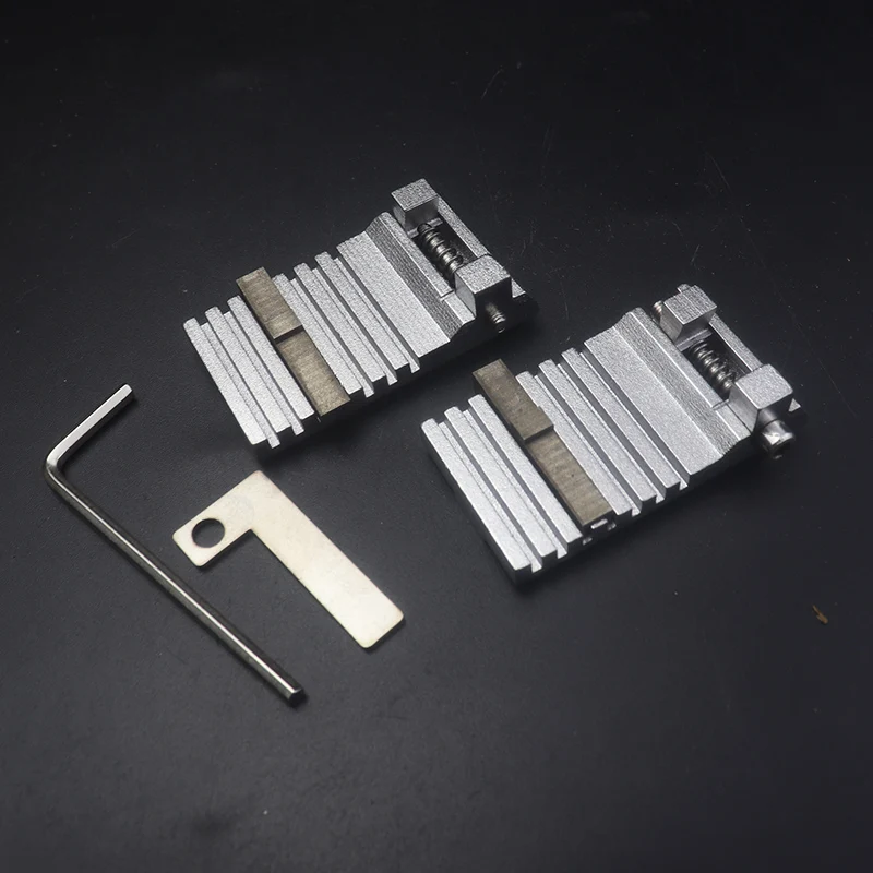 2pcs/lot For New Universal Key Machine Fixture Clamp Locksmith Tools Replacement Parts for All Key Copy Machine