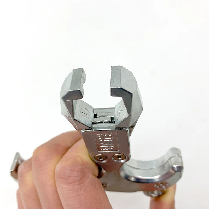 Stainless Steel Fish Dart Releaser Hunting Slingshot Accessories Slingshots Release Grip Shooting Steel Ball Releaser