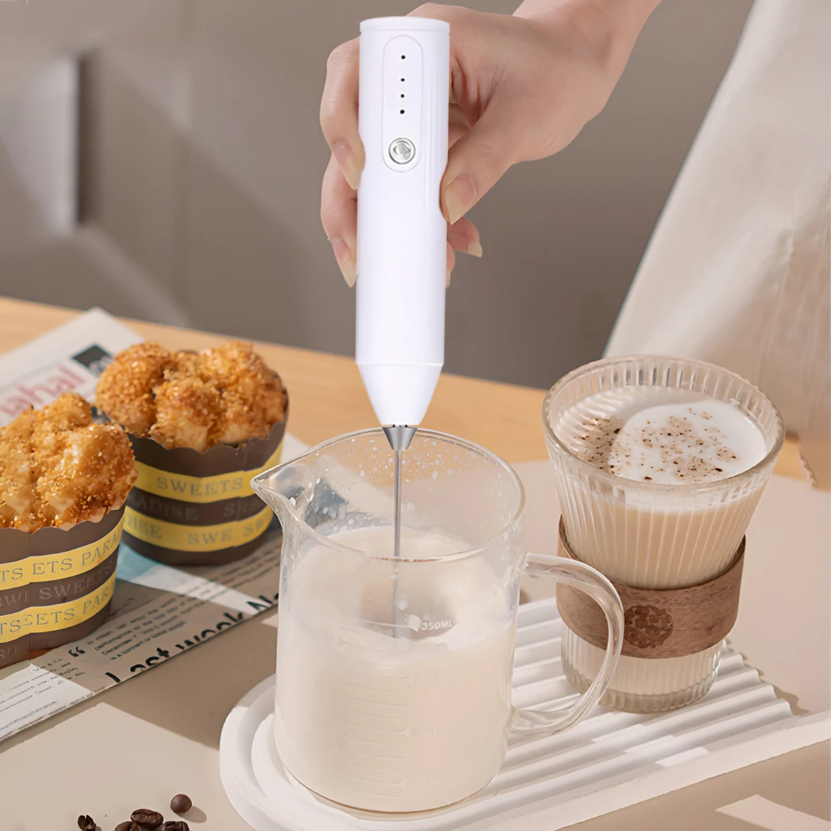 Electric Mixer Handheld Milk Frother 300mAh 3-Speed Adjustable Suitable for Coffee Milk Kitchen Accessories Portable Egg Beater