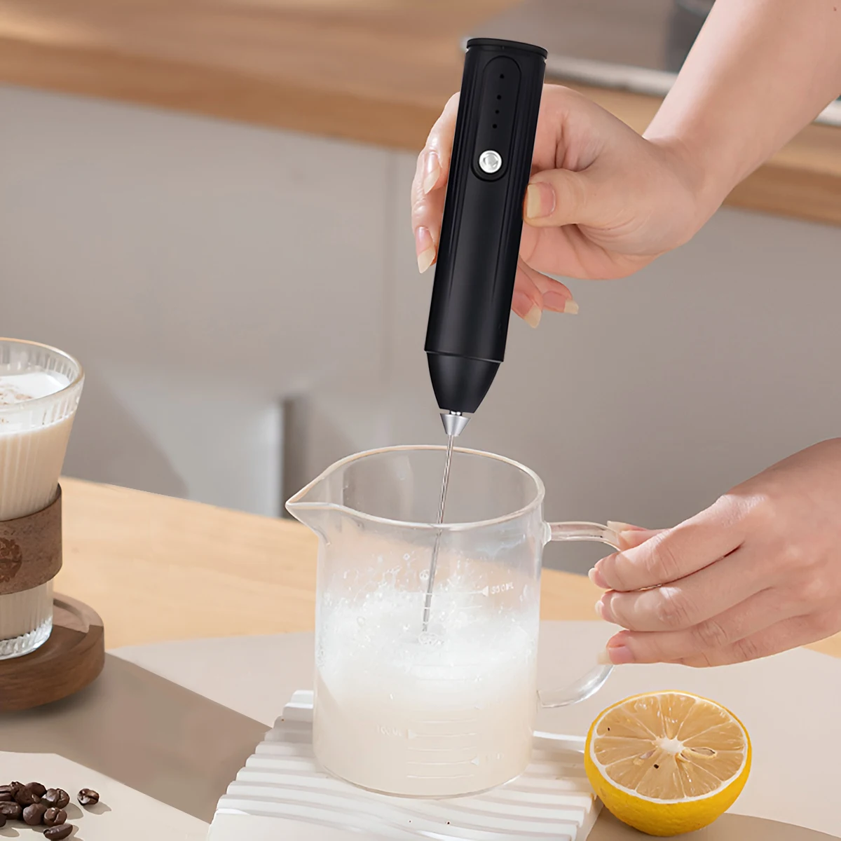 Electric Mixer Handheld Milk Frother 300mAh 3-Speed Adjustable Suitable for Coffee Milk Kitchen Accessories Portable Egg Beater