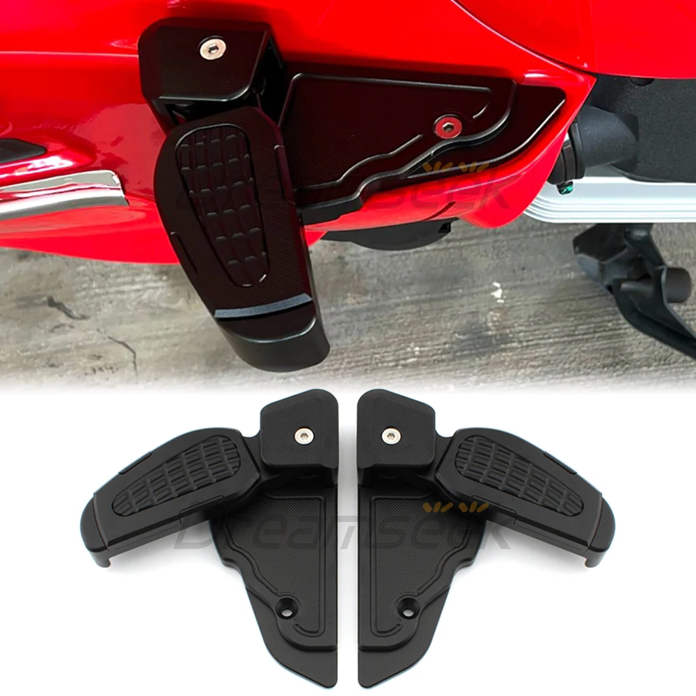 Rear Foot Pedal Passenger Footpegs Rest for Vespa Primavera Sprint 125 150 2017-2022 Motorcycle Foldable Footrests Peg Black CNC