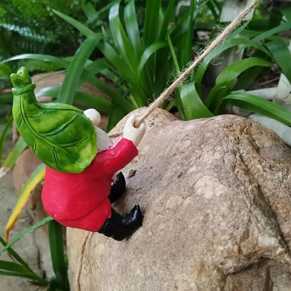 Climbing Garden Gnome Resin Garden Sculptures Yard Gnomes Outdoor Statues Weather Resistant Gnomes Figurines Gnome Outdoor