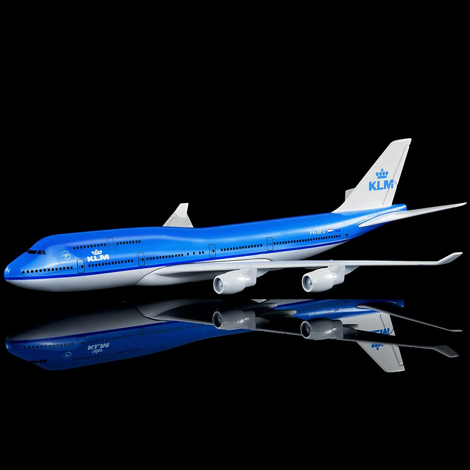 Realistic 16cm Dutch Airlines KLM B747 Airplane Model 1/400 Scale Plane Souvenir Home Bar Coffee Hall Decoration Kids Gift Toys