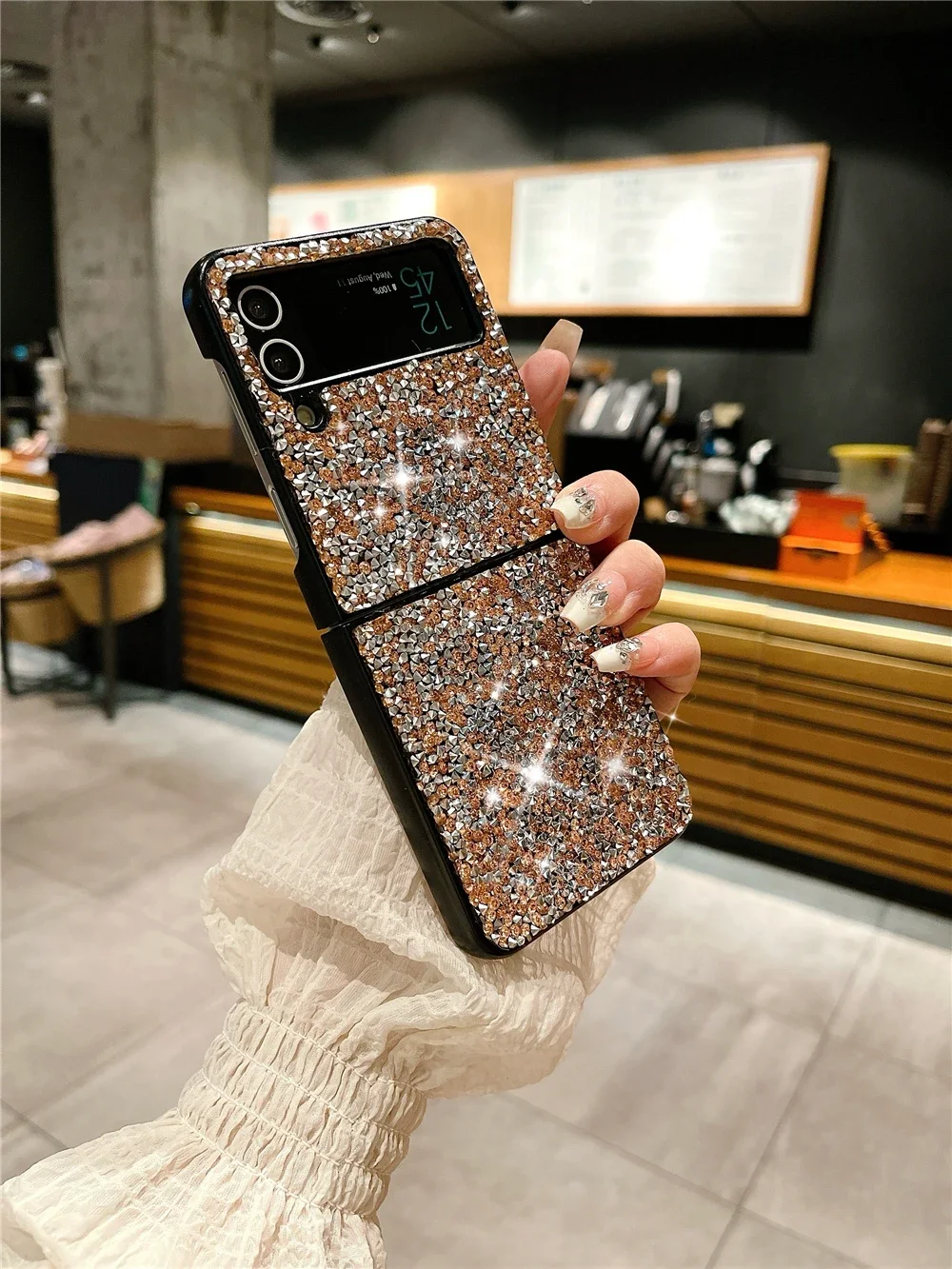 Luxury Sparkling Diamond Rhinestones Phone Case For Samsung Galaxy Z Flip 6 5 4 3 5G Ultra Thin Shockproof Protection Soft Cover