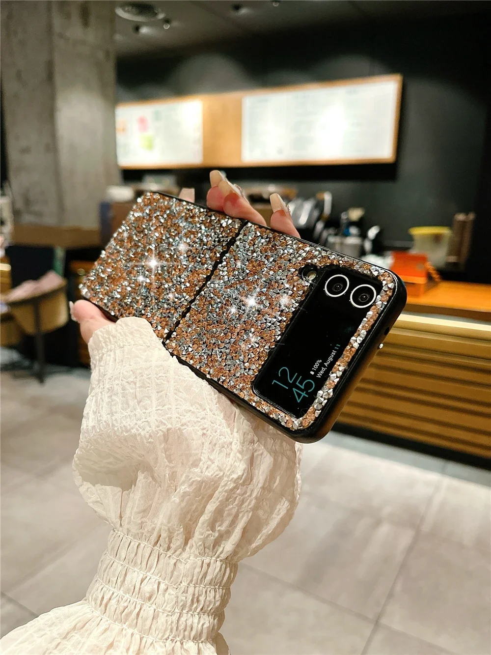 Luxury Sparkling Diamond Rhinestones Phone Case For Samsung Galaxy Z Flip 6 5 4 3 5G Ultra Thin Shockproof Protection Soft Cover