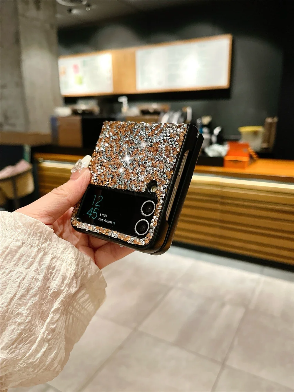 Luxury Sparkling Diamond Rhinestones Phone Case For Samsung Galaxy Z Flip 6 5 4 3 5G Ultra Thin Shockproof Protection Soft Cover