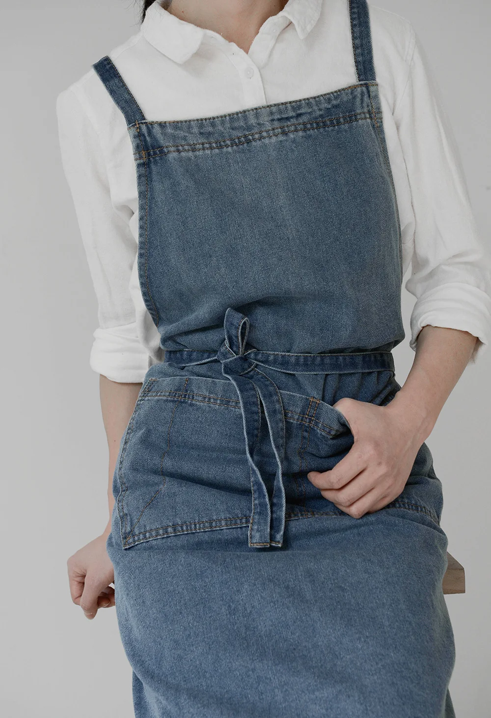 Denim Apron Cotton Korean Canvas Antifouling Home Cleaning Kitchen Cooking Work Clothes Barber Apron Leisure Gardening Baking