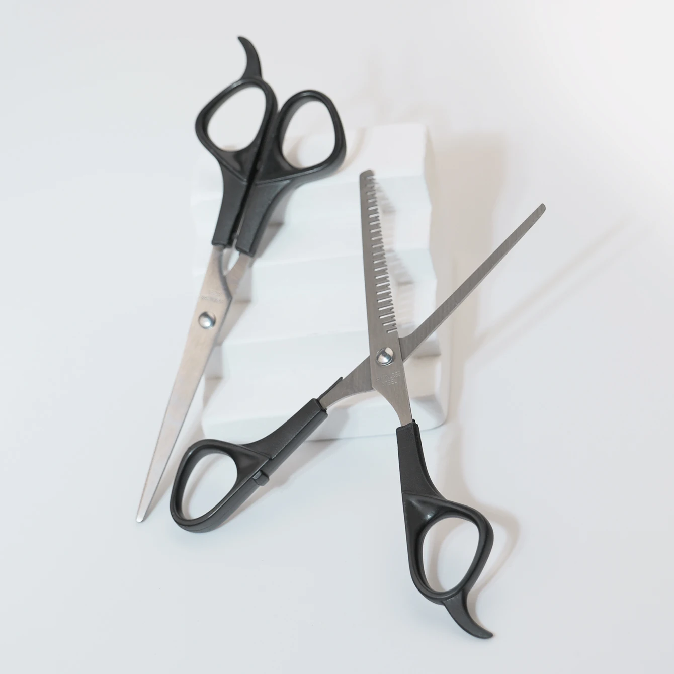 Hair Cutting Scissors Shears Kit, Professional Hairdressing Scissors for Hairdresser Salon Barber, Special for Real Hair Wigs