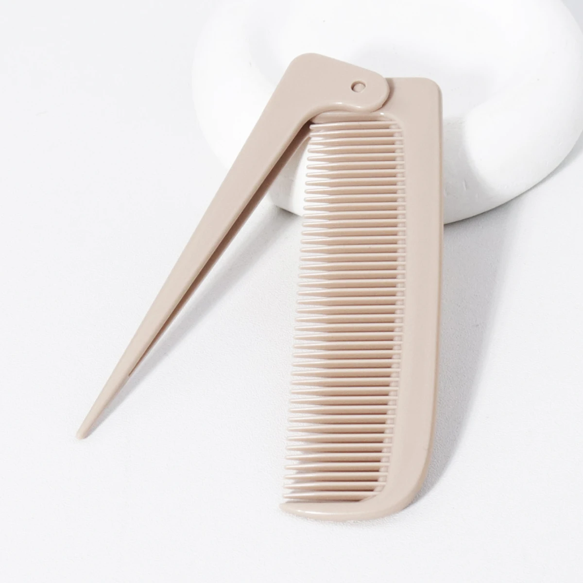 1pc portable minimalist folding tail comb, mini and compact portable home hair styling tool,Special for real hair wigs