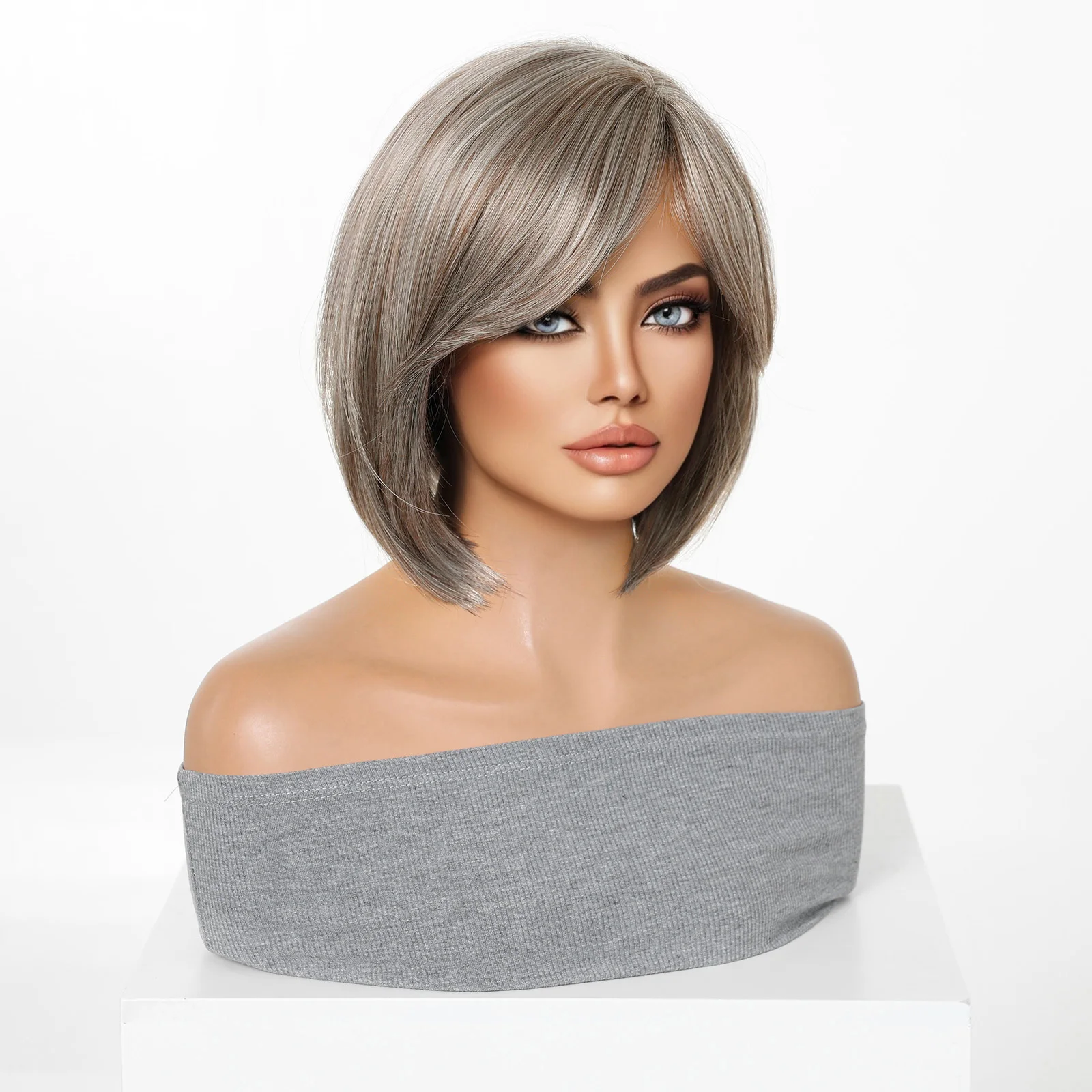 Short Straight Synthetic Wig Gray Blonde Ombre Heat Resistant Fiber Natural Looking Daily Wear Party Cosplay for Women Daily