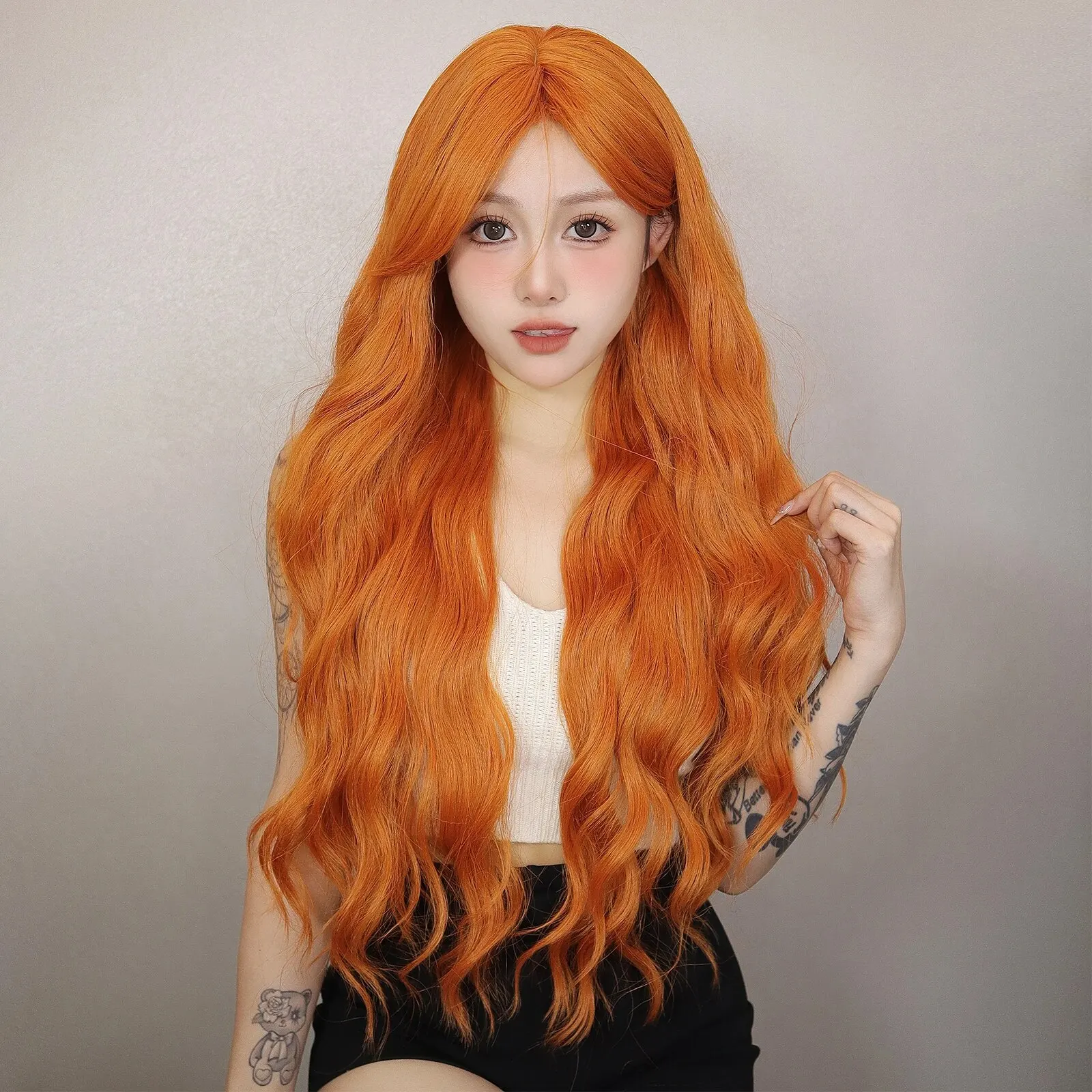 Long Water Wave Orange Synthetic Wigs for Women Wavy Natural Hair Wigs with Long Bangs Cosplay Party Wigs Heat Resistant