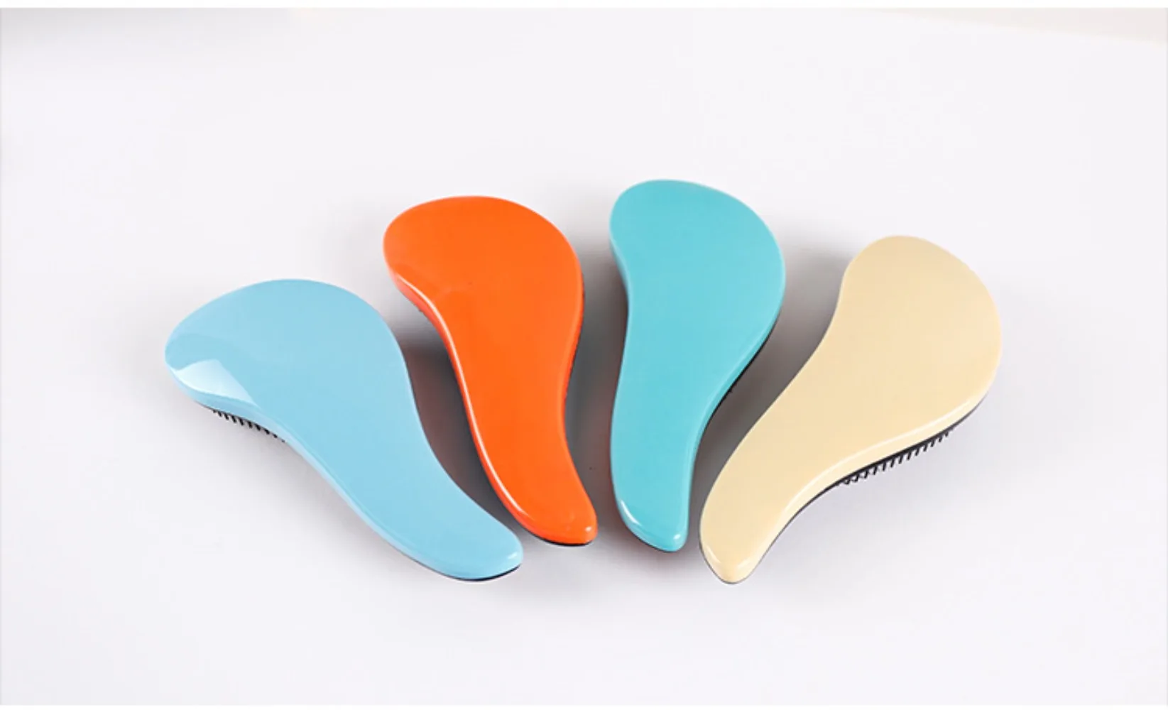 Magic Hairbrush Anti-Tangling Curly Hair Comb Scalp Massage Anti-static Grooming Smooth Soft Brush Wig Salon Hair Styling Tools