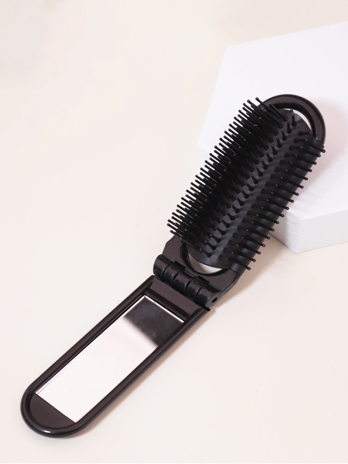1pc Folding Travel Mirror Hair Brush, Portable Mini Massage Hair Brush, Suitable for Outings, Special for Real Hair Wigs