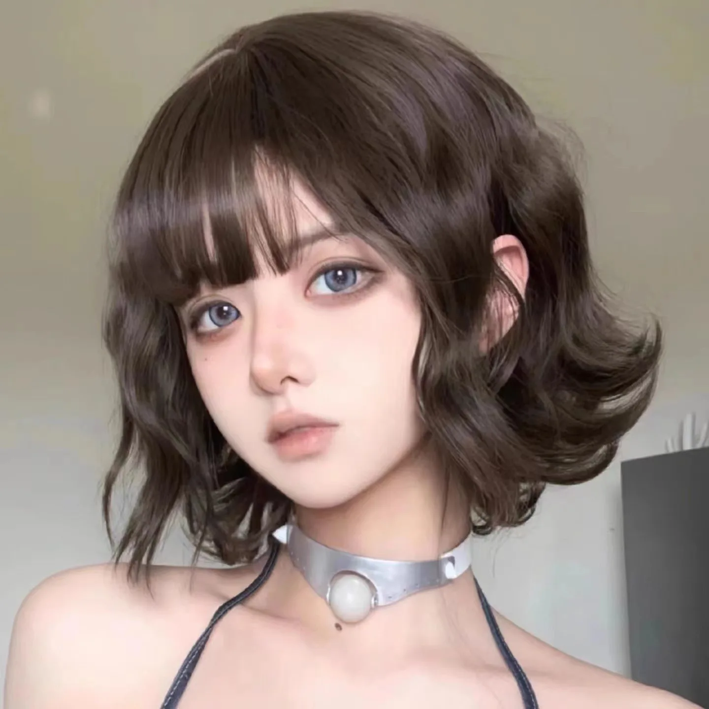 Chestnut Brown Short Wavy Bob Wig Synthetic Hair Straight Bangs Daily Sweet Lolita Cosplay Halloween Party Full Wigs for Women