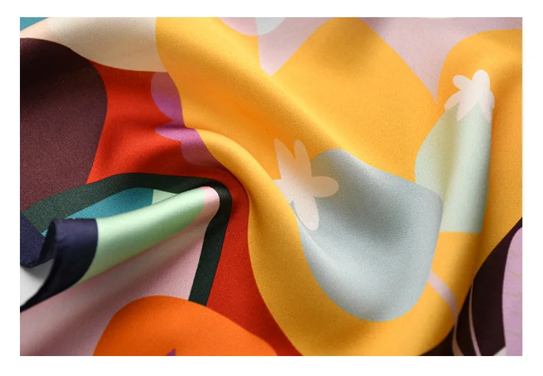 Retro little natural silk scarf women printed flower 100% real silk high quality 50cm small square head scarves lady luxury gift