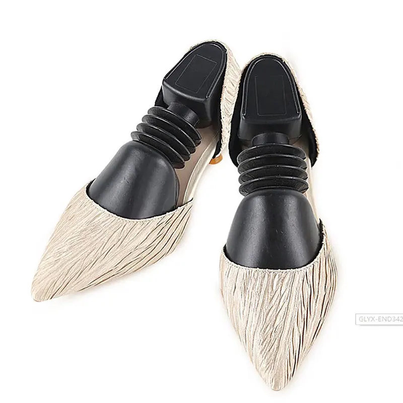 Household 1 pcs Practical Plastic Shoe Trees Adjustable Length Men/Women Shoe Trees Stretcher Boot Holder Organizers