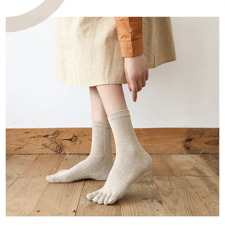 Women Five Finger 100 Cotton Socks Ladies Casual Comfortable Warm Separate Toe Socks Meias Solid Color White Black Short Sock