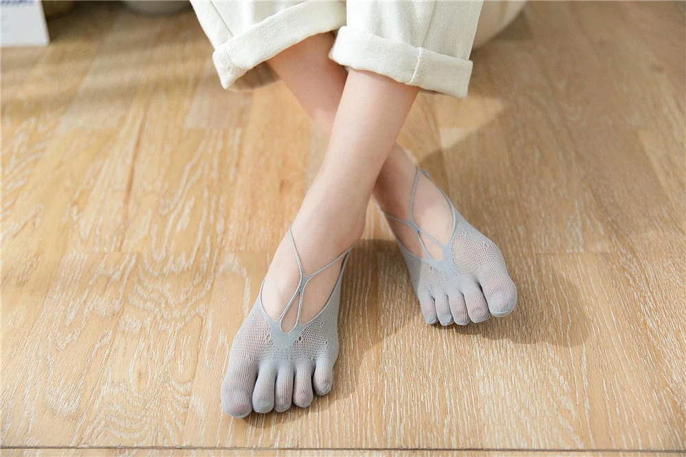 Women Summer Five-Fingers Sling Socks Ultrathin Funny Toe Invisible Sokken Silicone Non-Slip Anti-Friction Foot Protector