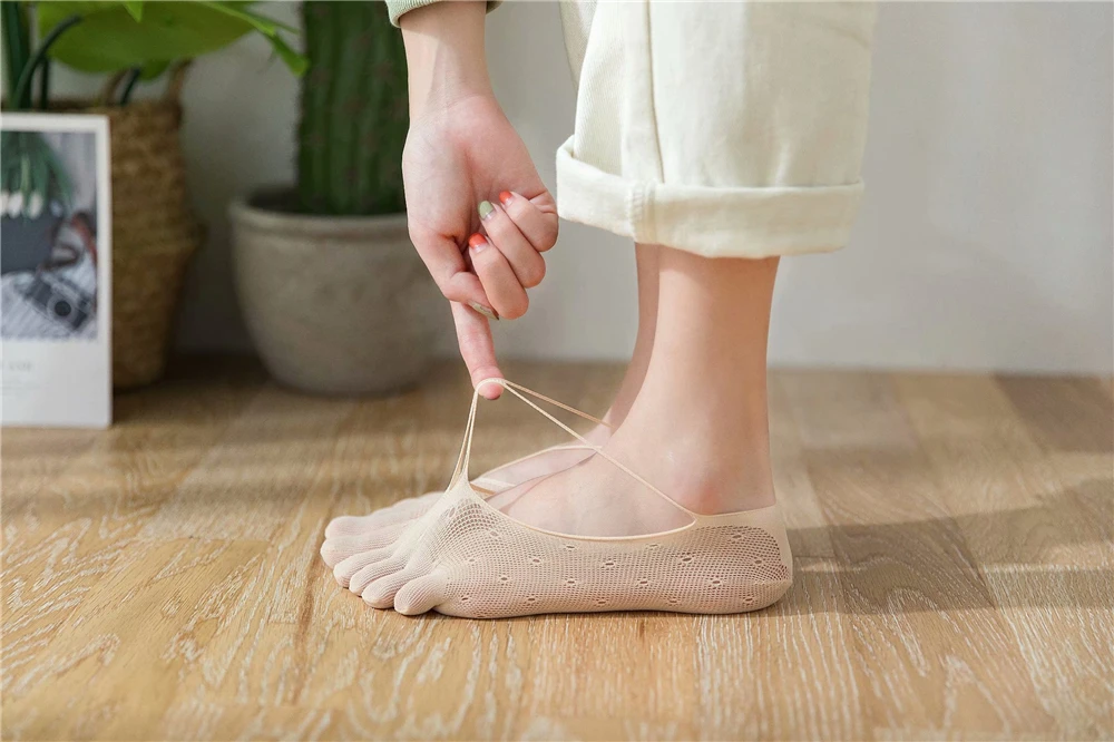 Women Summer Five-Fingers Sling Socks Ultrathin Funny Toe Invisible Sokken Silicone Non-Slip Anti-Friction Foot Protector