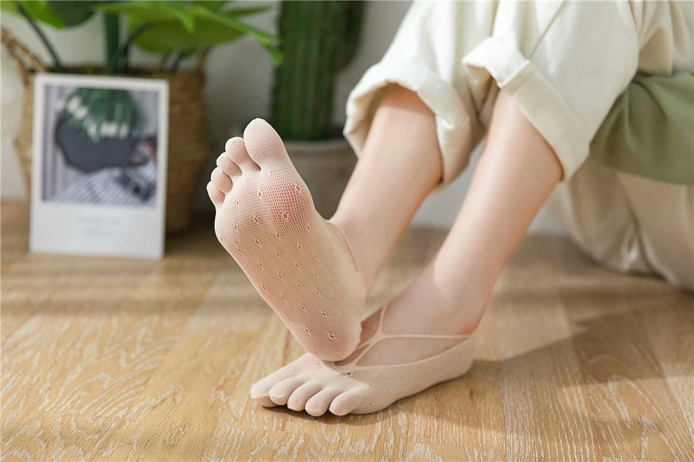 Women Summer Five-Fingers Sling Socks Ultrathin Funny Toe Invisible Sokken Silicone Non-Slip Anti-Friction Foot Protector