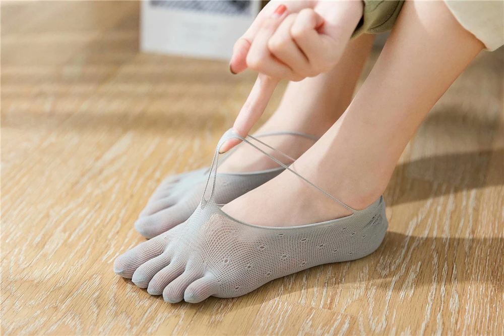 Women Summer Five-Fingers Sling Socks Ultrathin Funny Toe Invisible Sokken Silicone Non-Slip Anti-Friction Foot Protector