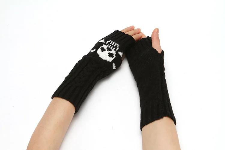 Halloween Skull Scarf Women Men Knitted Winter Warm Scarves Black White Gothic Pashmina Shawls Wrap Scarf for Halloween