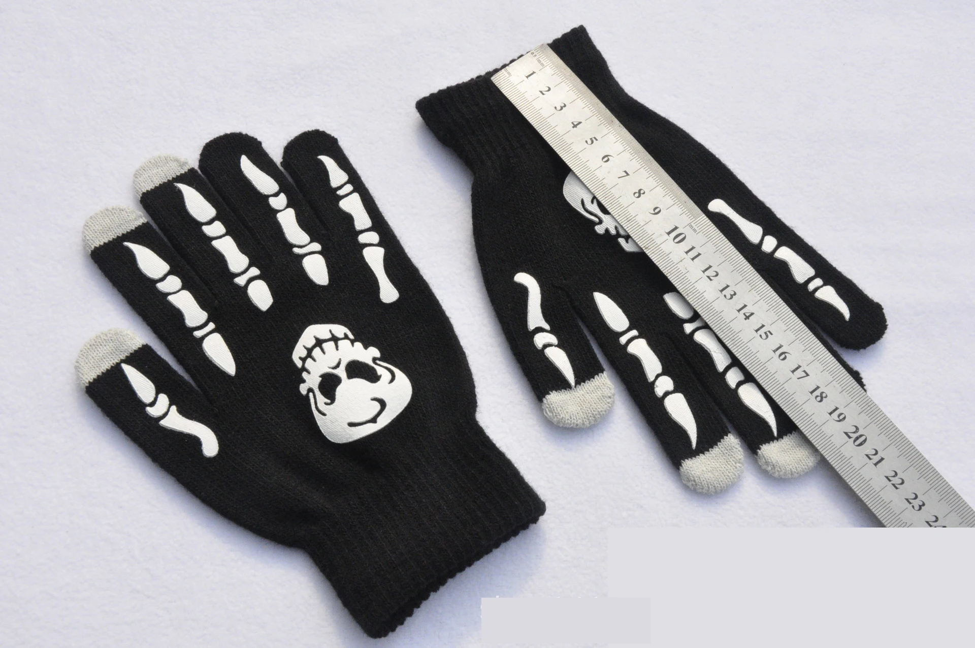 Halloween Skull Scarf Women Men Knitted Winter Warm Scarves Black White Gothic Pashmina Shawls Wrap Scarf for Halloween