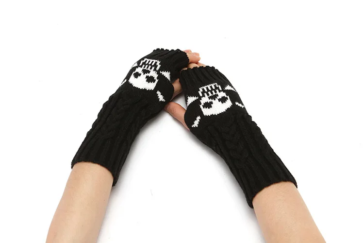 Halloween Skull Scarf Women Men Knitted Winter Warm Scarves Black White Gothic Pashmina Shawls Wrap Scarf for Halloween