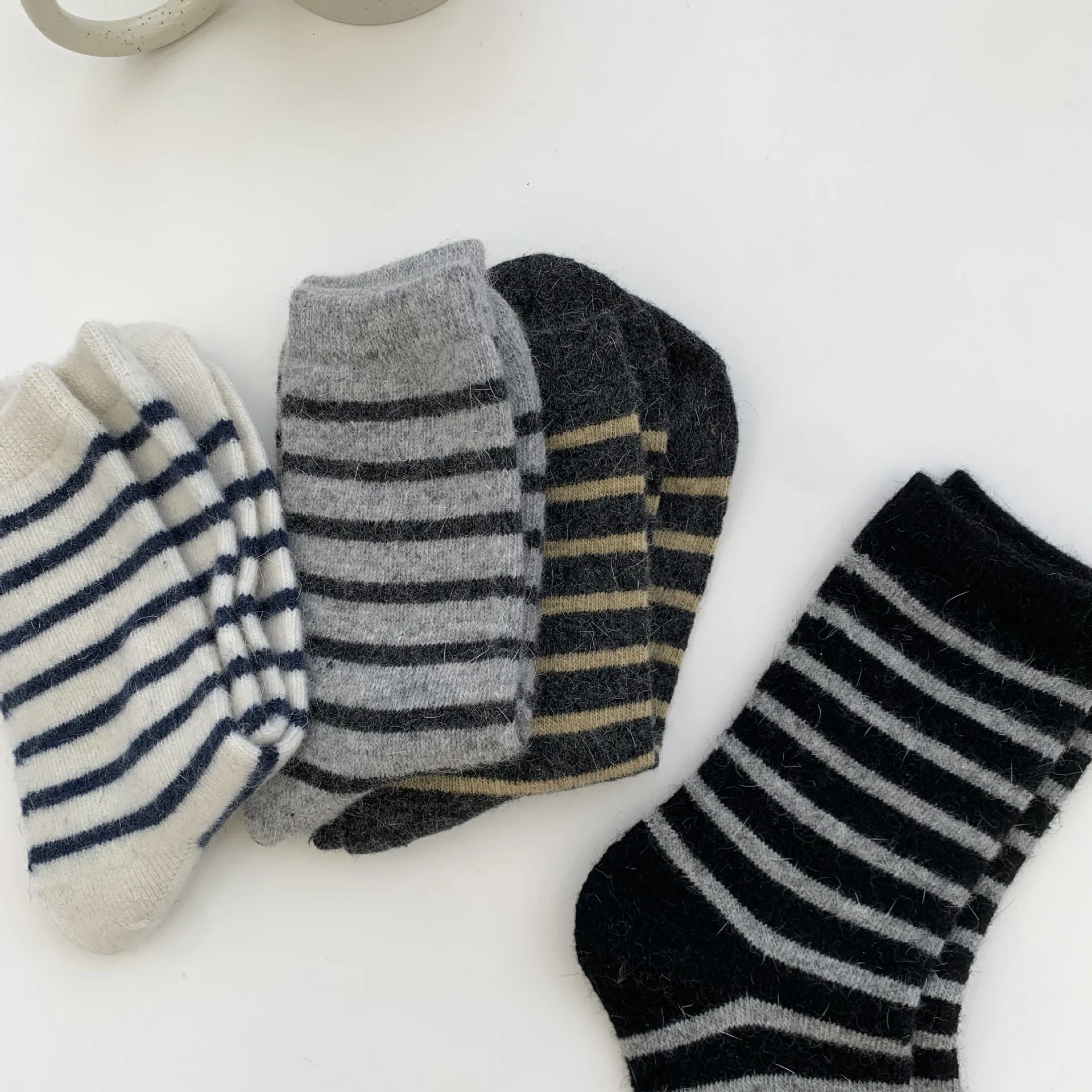 20% Rabbit Hair Woman Socks Casual Striped Cashmere Wool Long Socks Women Winter Thick Warm Streetwear Thermal Crew Socks Gifts