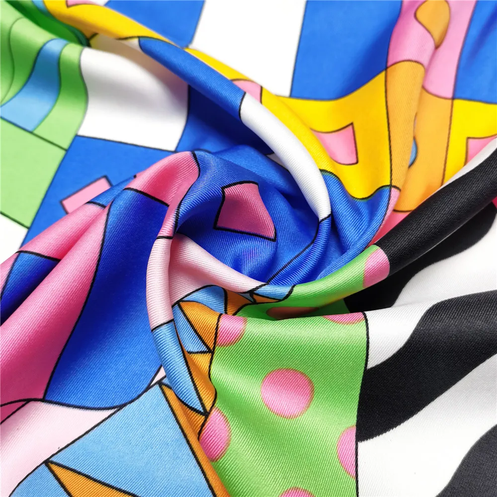 Manual Hand Rolled Twill Silk Scarf Women Horse Print Square Scarves Wraps Echarpes Curled Foulards Femme Bandana Hijabs