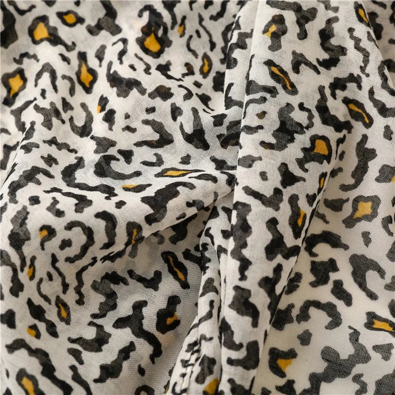 2023 Fashion Paisley Abstract Floral Tassel Viscose Shawl Scarf Lady High Quality Wrap Thin Pashmina Stole Muslim Hijab 180*90Cm