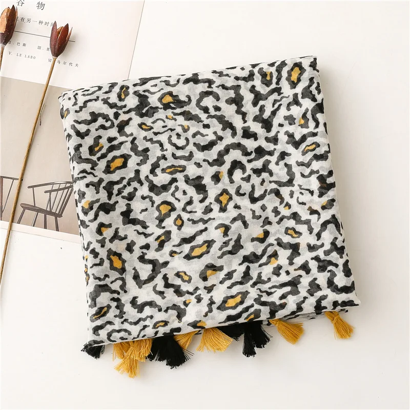 2023 Fashion Paisley Abstract Floral Tassel Viscose Shawl Scarf Lady High Quality Wrap Thin Pashmina Stole Muslim Hijab 180*90Cm