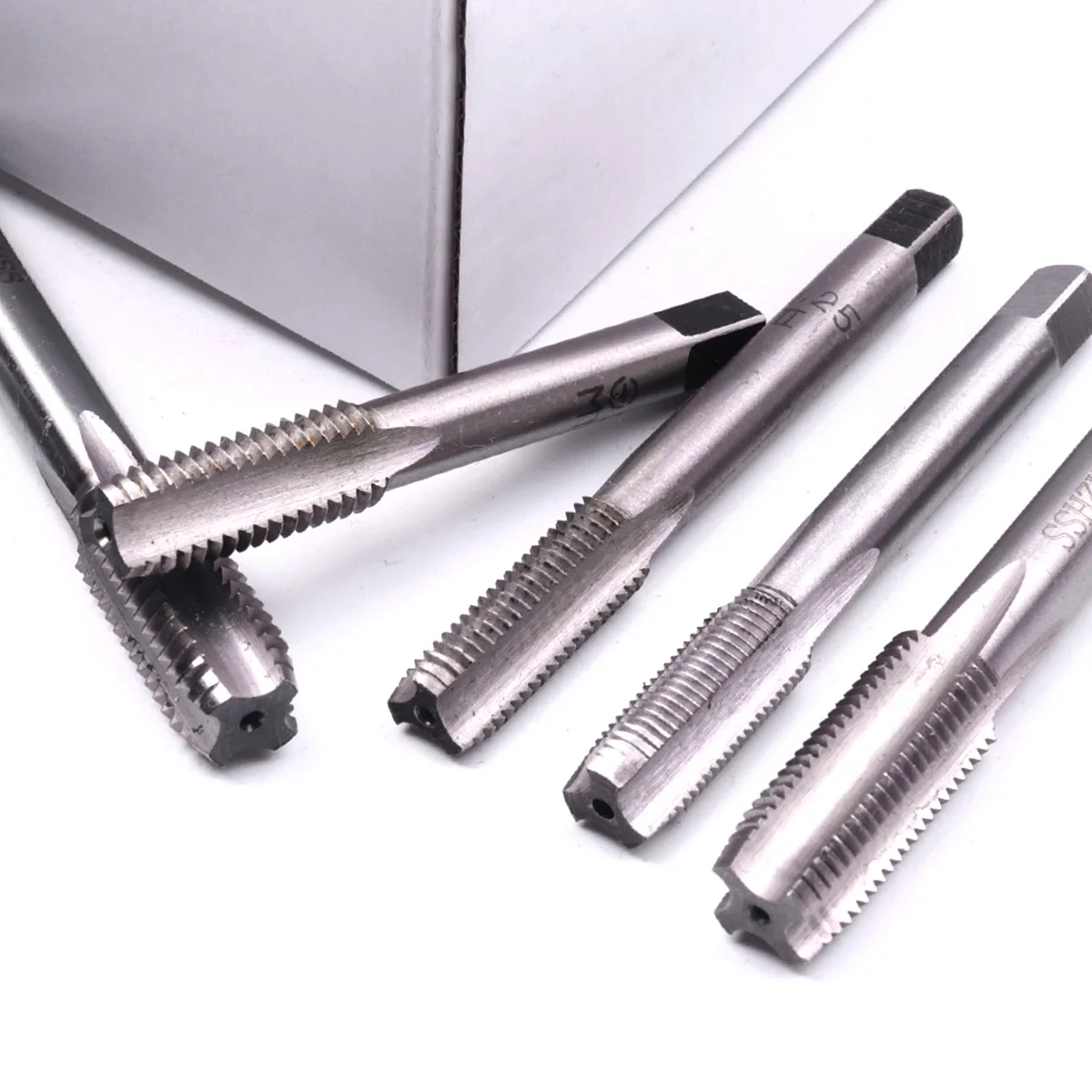 1pcs M14X1.5 HSS Metric Thread Tap Straight Fluted Screw Thread Right Hand Tap Drill Hand Tool