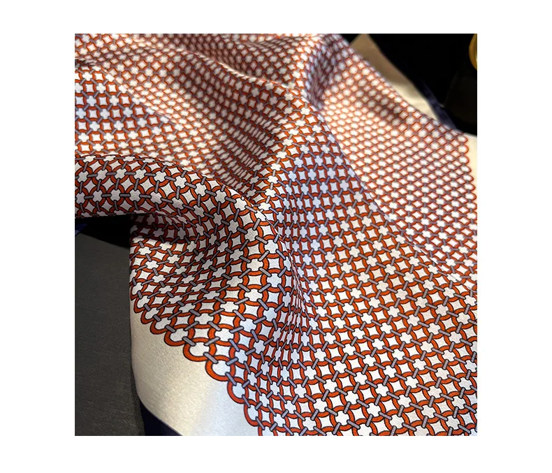 100% Silk 2024 Autumn Female Fashion Scarves New Dustproof Kerchief Popular Sunscreen Square Towel Luxury Leopard Print Shawl