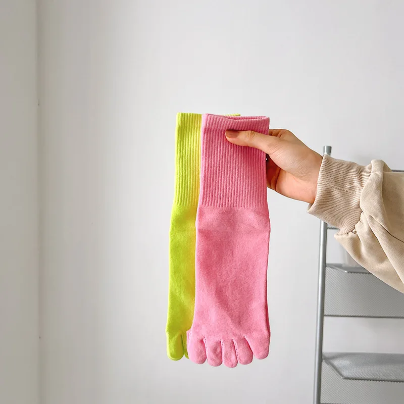 Color five-finger cotton sweat-absorbing breathable sports socks Japanese candy color split-toe women's socks