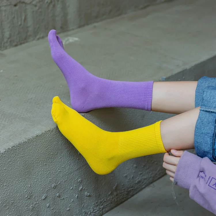 Color five-finger cotton sweat-absorbing breathable sports socks Japanese candy color split-toe women's socks