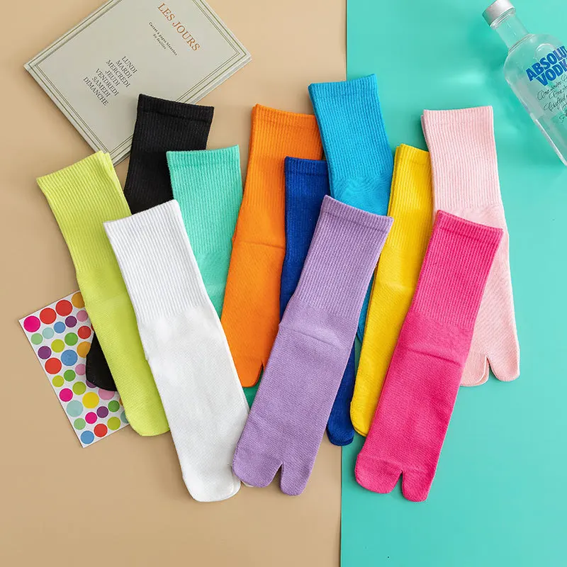 Color five-finger cotton sweat-absorbing breathable sports socks Japanese candy color split-toe women's socks