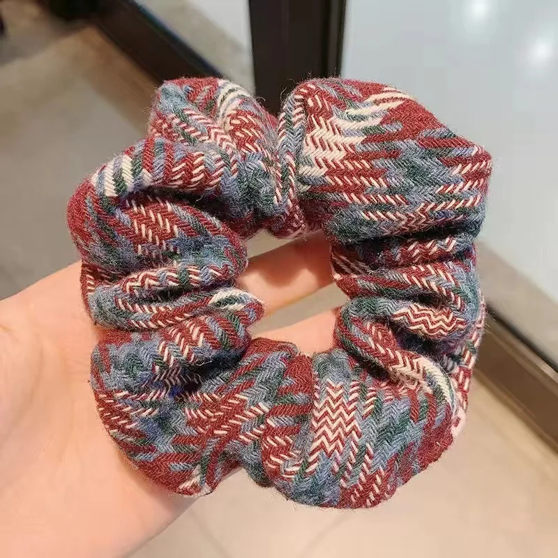 2023 New Year Winter Tweed Hair Chouchous 5pcs Scrunchy Pack Women Retro Style French Scrunches Ponytail Holder Headwear