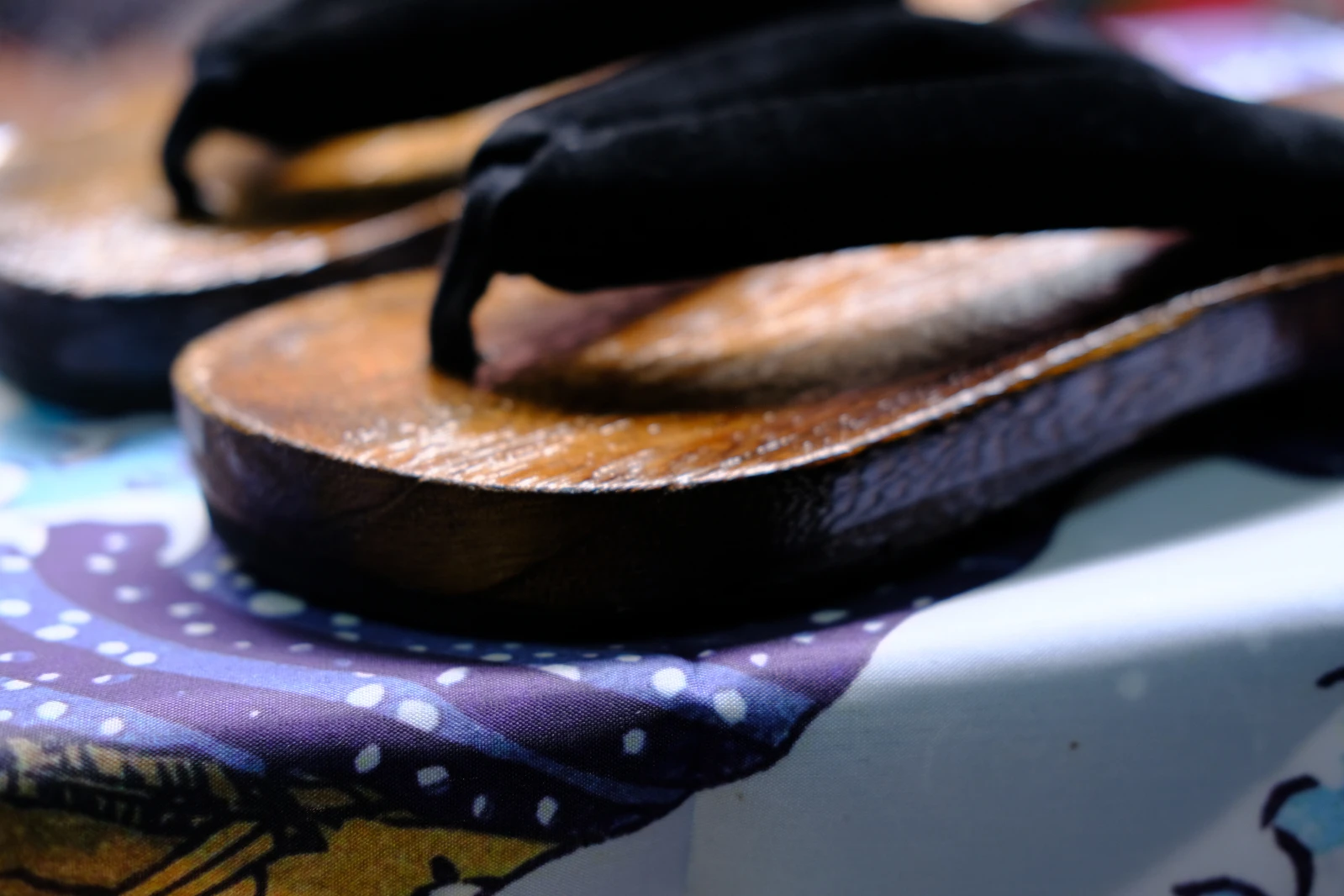 Man Women Slippers Japanese Geta Flip Flops Cos Demon Slayer Wood Thick Sole Coplay Shoes Slippers Japanese Clogs Sandals