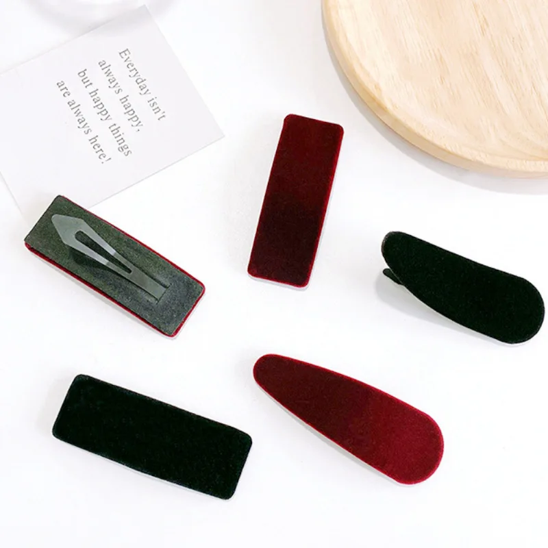 Autumn Winter New Fashion Geometric Temperament Golden Velvet Large Hairpin Barrettes for Women Girls Hair Accessories Headwe