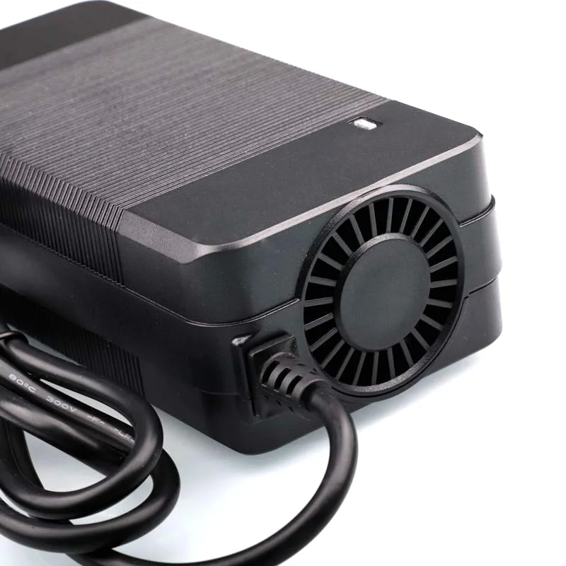24V 5A Smart Lead Acid Battery Fast Charger For 28.8V Lead-acid Charger With 3Pin XLR Connector With Fan Strong Heat Dissipation
