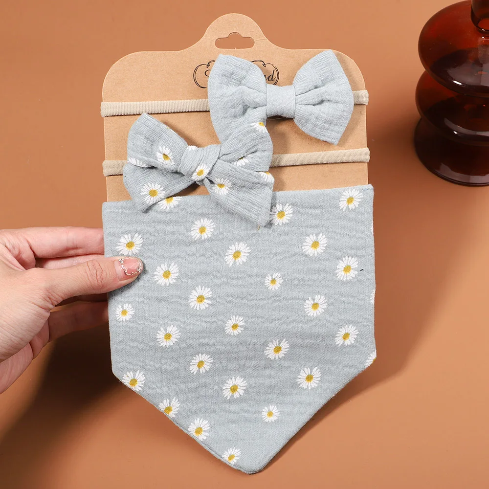 3Pcs/Set Muslin Cotton Baby Bib Newborn Bows Headband Triangle Print Saliva Towel Infant Boy Girl Feeding Burp Cloth Shower Gift