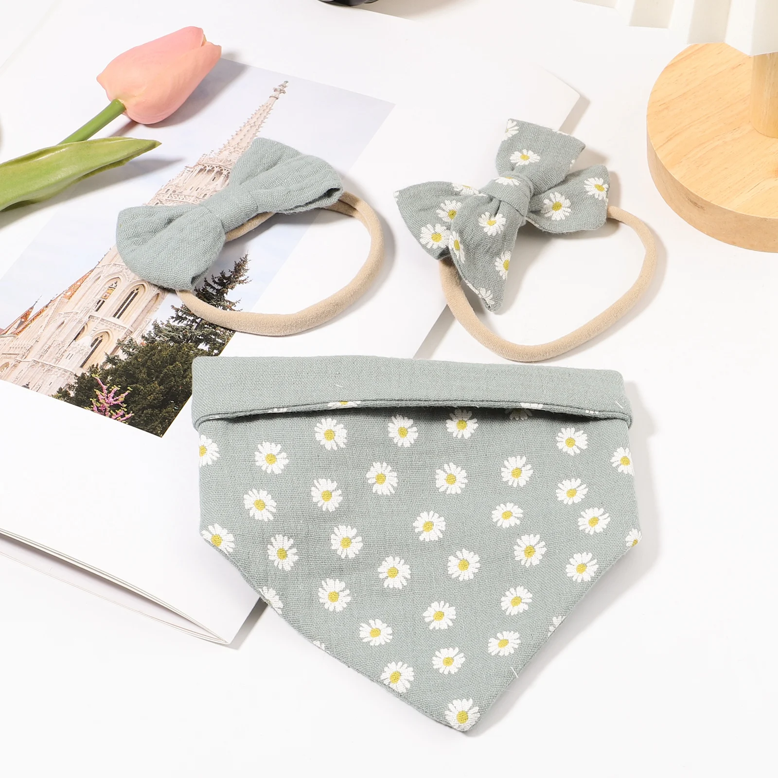 3Pcs/Set Muslin Cotton Baby Bib Newborn Bows Headband Triangle Print Saliva Towel Infant Boy Girl Feeding Burp Cloth Shower Gift
